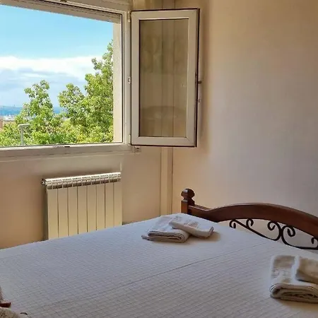 Piso En El Centro Con Vistas Al Mar Y Balcon *