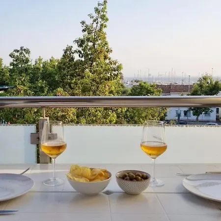 Piso En El Centro Con Vistas Al Mar Y Balcon *