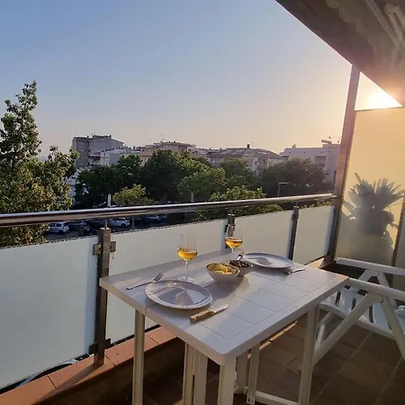 Piso En El Centro Con Vistas Al Mar Y Balcon